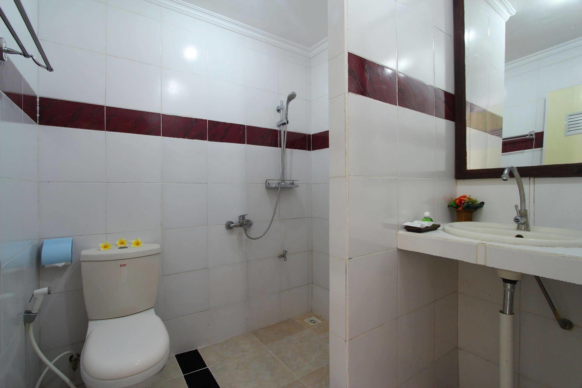 Jimbaran Lestari Hotel & Residence - Spa Luaran gambar